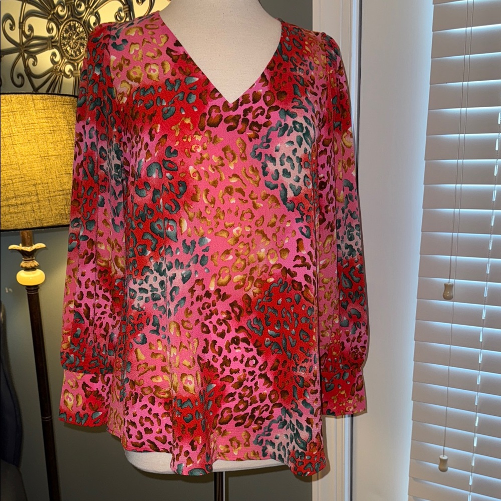 Like New Jodiful Vibrant Pink Leopard Print Women's Top